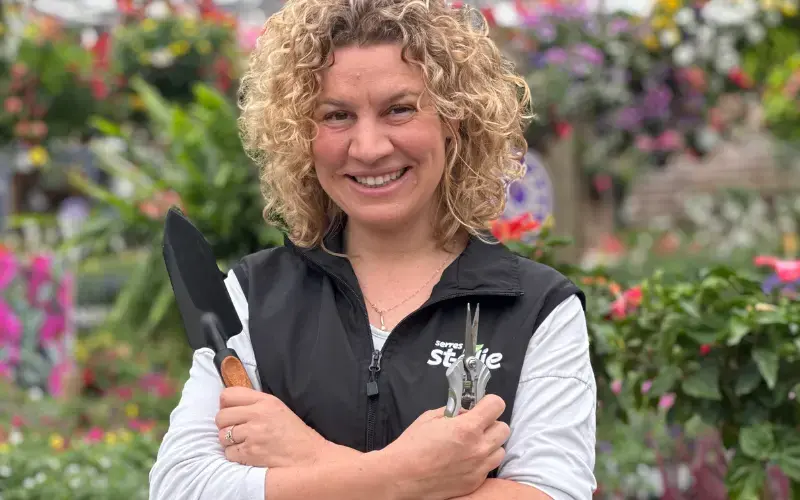 Serres St-Élie_Serres de Production_Végétaux_Fleurs annuelles_Chronique et articles